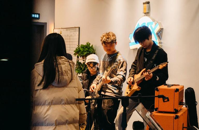 随后转A做 随后转A做